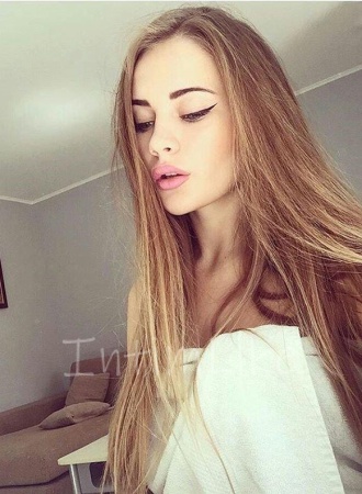 Стриптизерша Эльза №6582, 22 лет